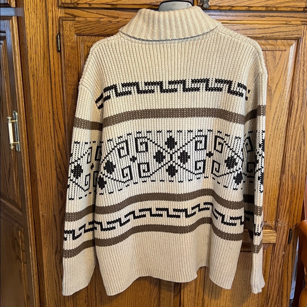 “The Big Lebowski “Pendleton men’s Beige Patterned Sweater - Picture 3 of 3